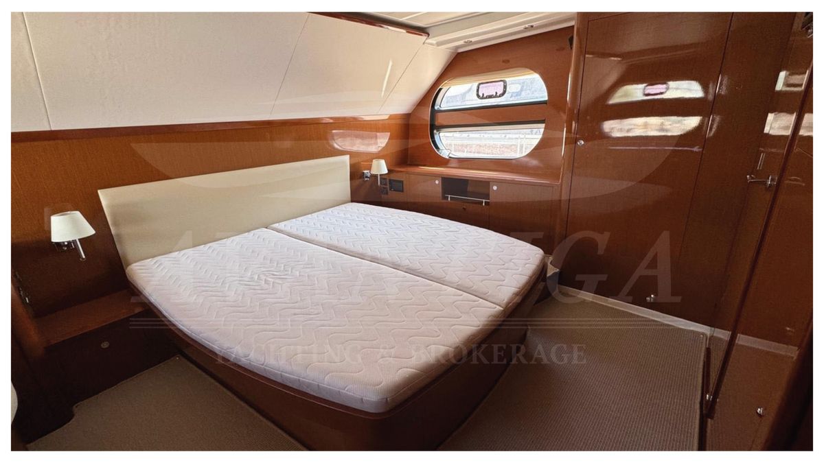 2011 Beneteau 49 
