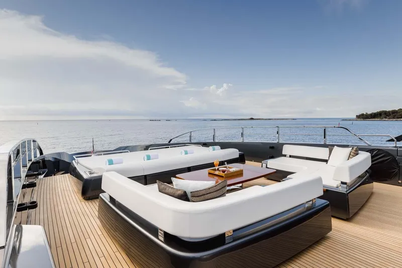  Yacht Photos Pics RIVA 130' BELLISSIMA