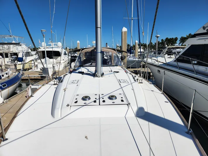 Air 2 Air Yacht Photos Pics 