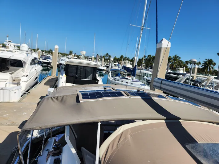 Air 2 Air Yacht Photos Pics 