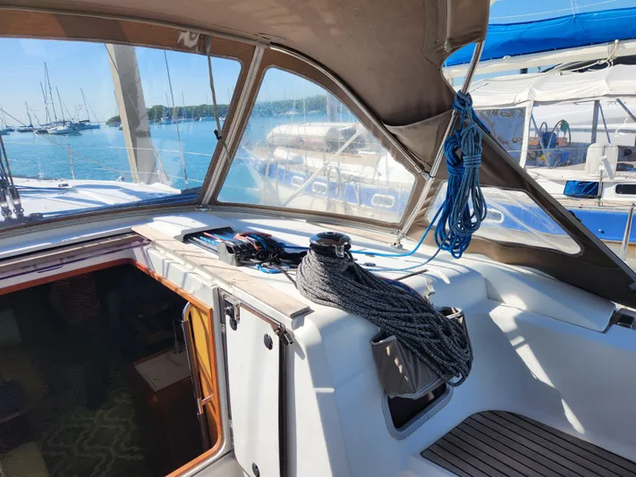 Air 2 Air Yacht Photos Pics 