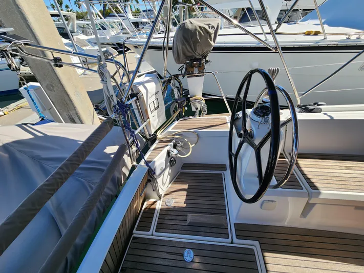 Air 2 Air Yacht Photos Pics 