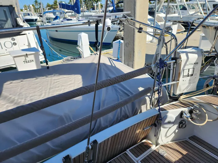 Air 2 Air Yacht Photos Pics 