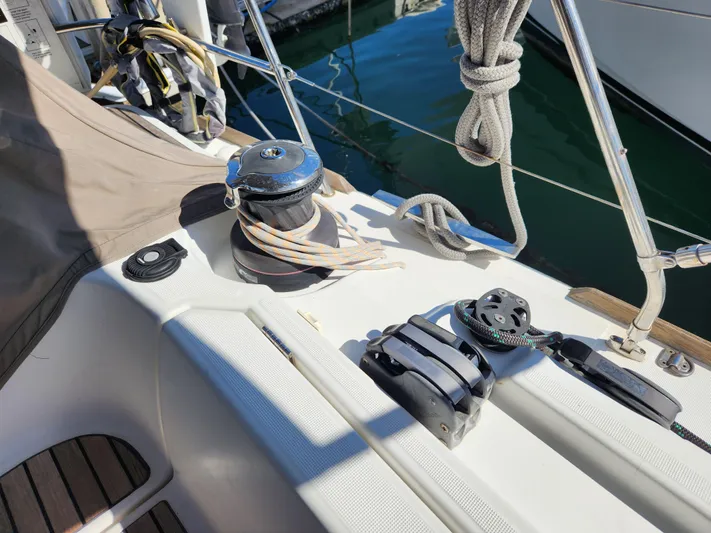 Air 2 Air Yacht Photos Pics 