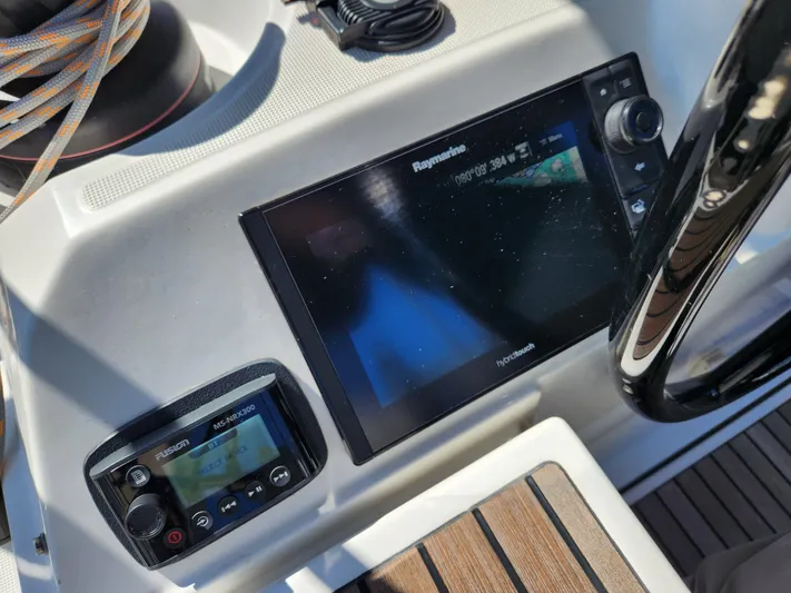 Air 2 Air Yacht Photos Pics 