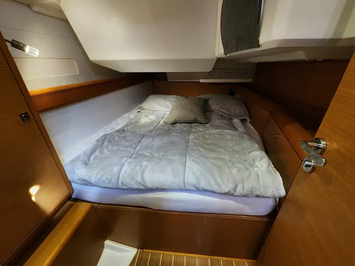 Air 2 Air Yacht Photos Pics 