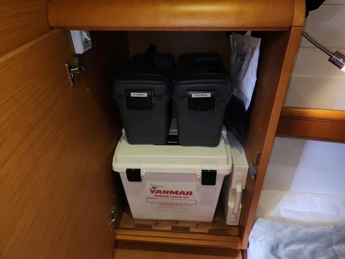 Air 2 Air Yacht Photos Pics 