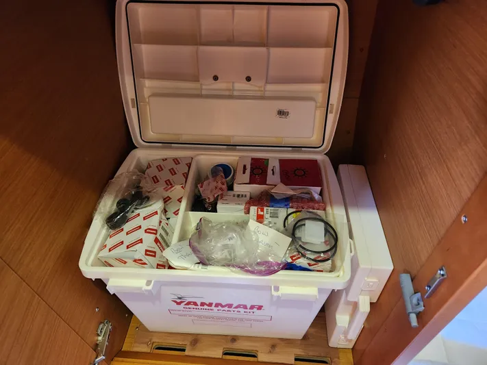 Air 2 Air Yacht Photos Pics 