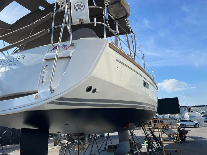 Air 2 Air Yacht Photos Pics 