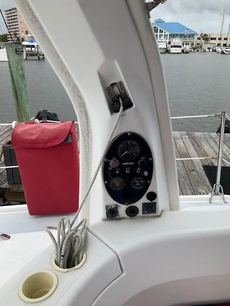 1999 Hunter Passage 450