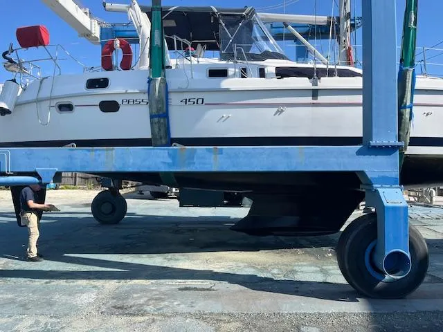 Truly Yacht Photos Pics 