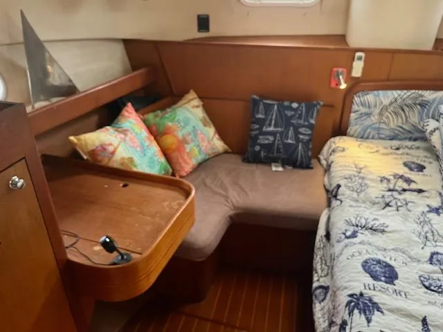 Truly Yacht Photos Pics Master suite Stbd IMG_1035.jpg