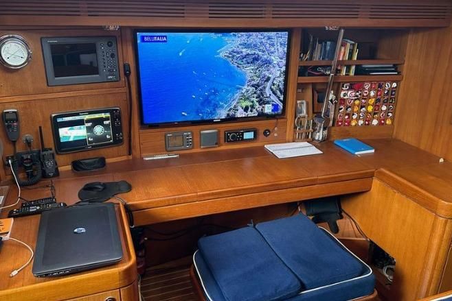2003 Comar 66 