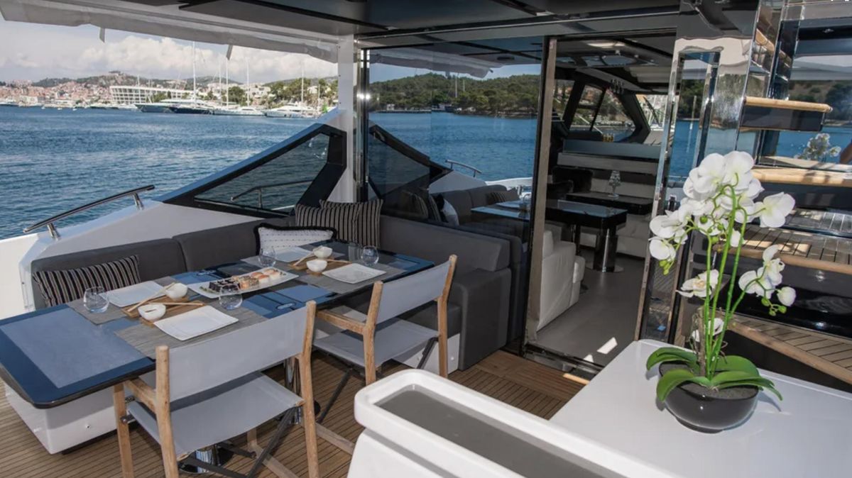 2018 Azimut 70 