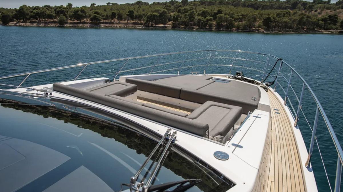 2018 Azimut 70 