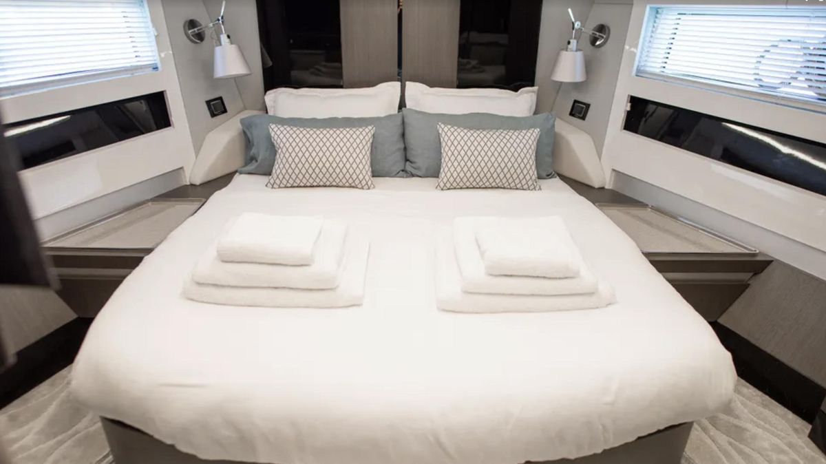 2018 Azimut 70 