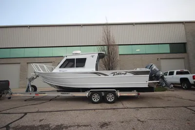 Weldcraft 240 Ocean King F300XCB In Stock