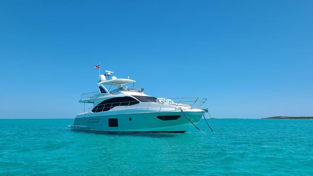 2019 Azimut 55 flybridge