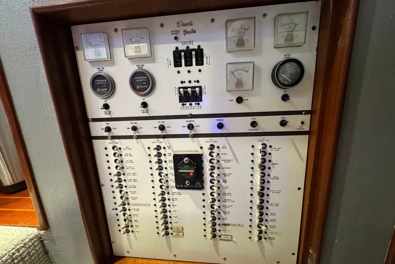 High Tide Yacht Photos Pics Electrical control panel on a 1988 Buddy Davis 47 Convertible yacht.