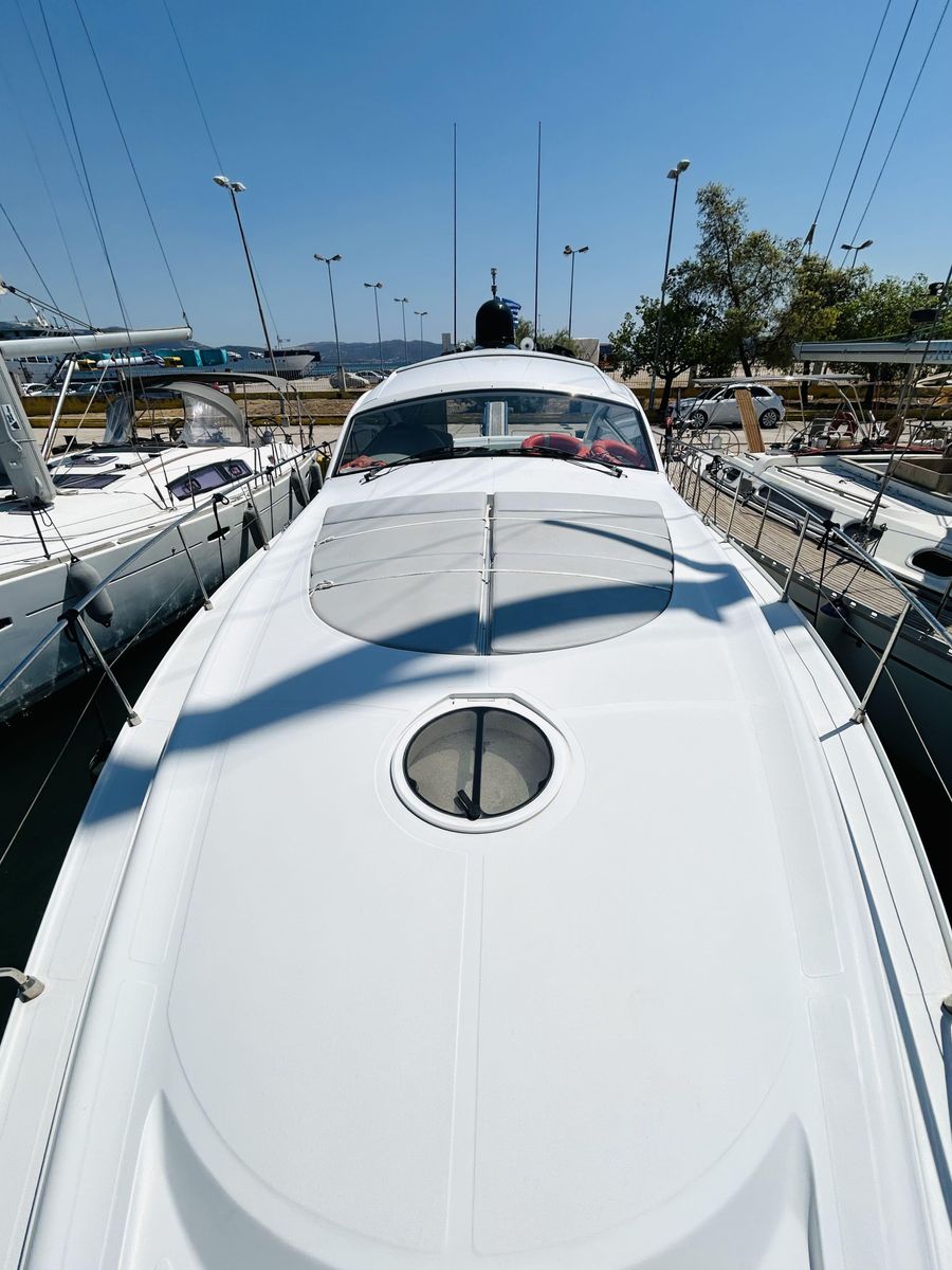 2006 Pershing 46 