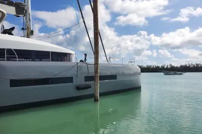 Lagoon SEVENTY 7
