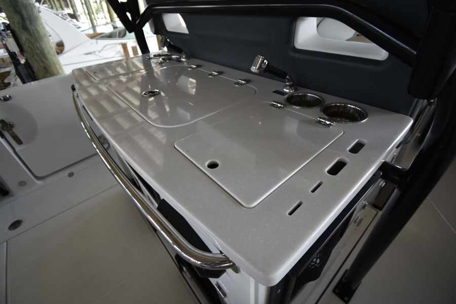 2021 Blackfin 332 Center Console