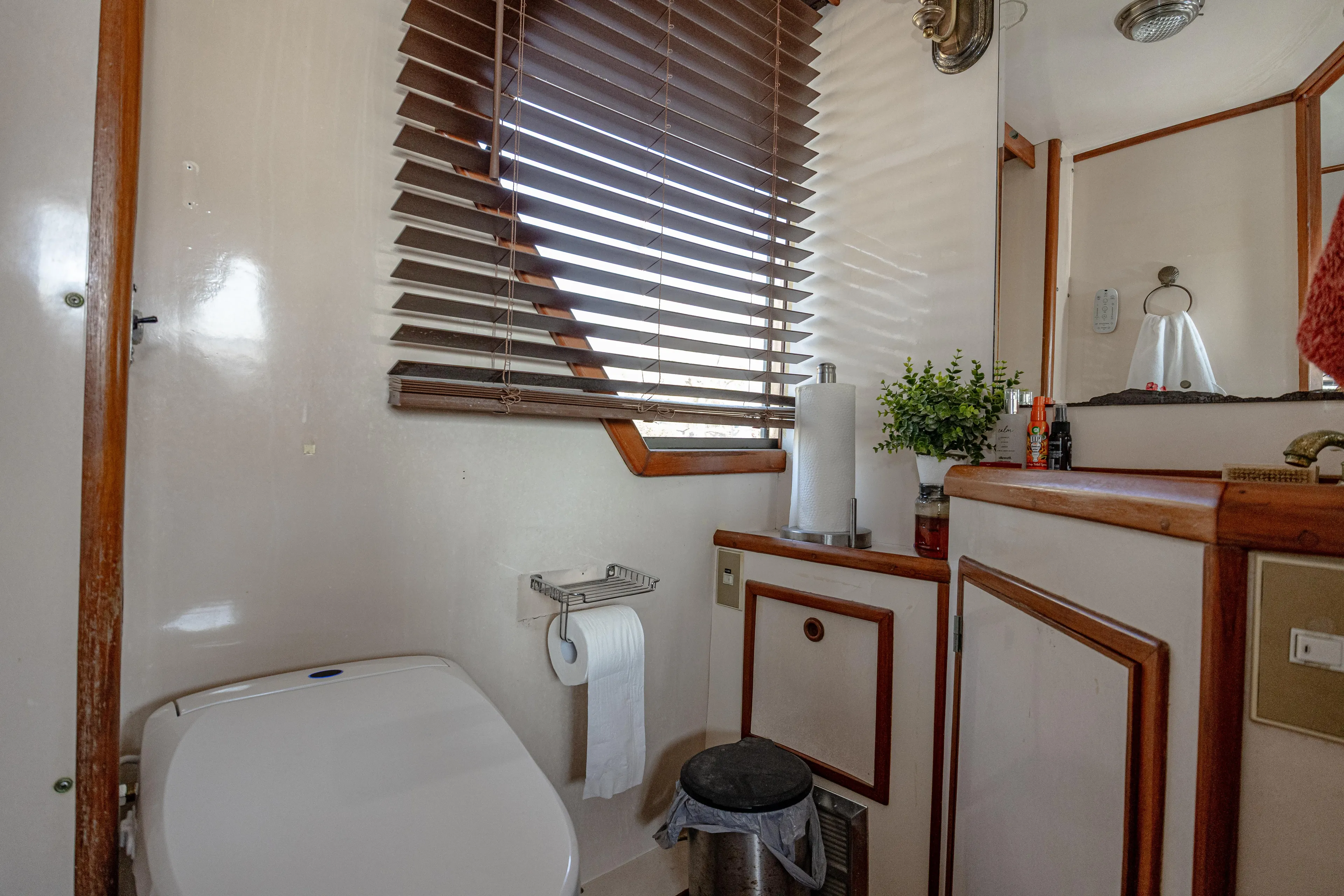 Miss Gigi Yacht Photos Pics 