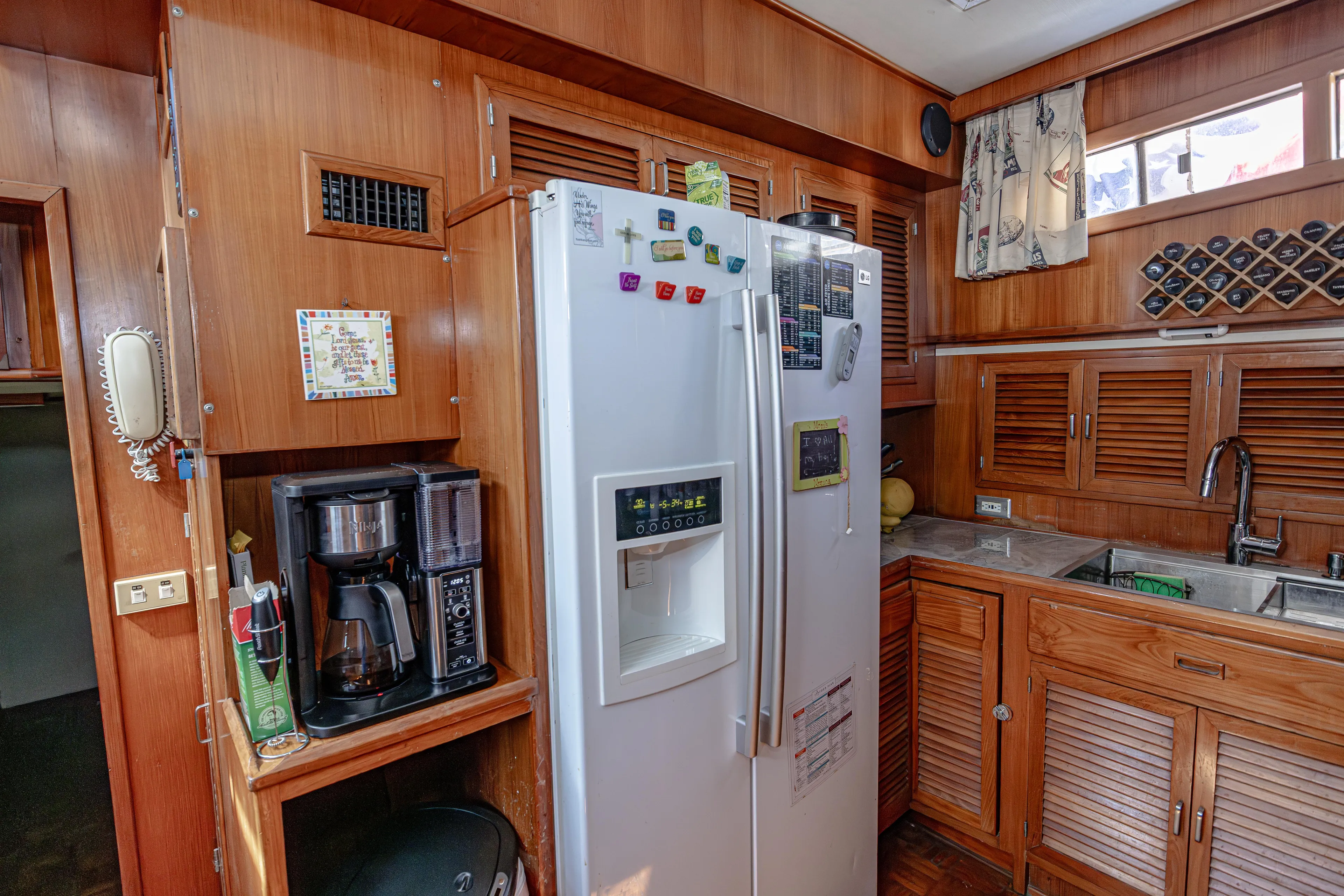 Miss Gigi Yacht Photos Pics 