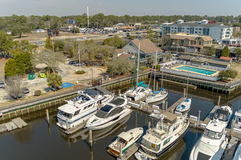 Miss Gigi Yacht Photos Pics 