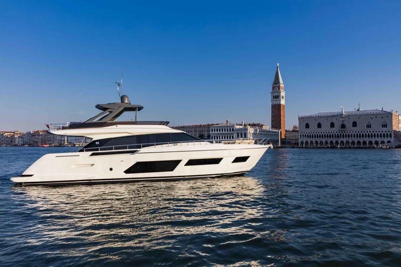  Yacht Photos Pics 