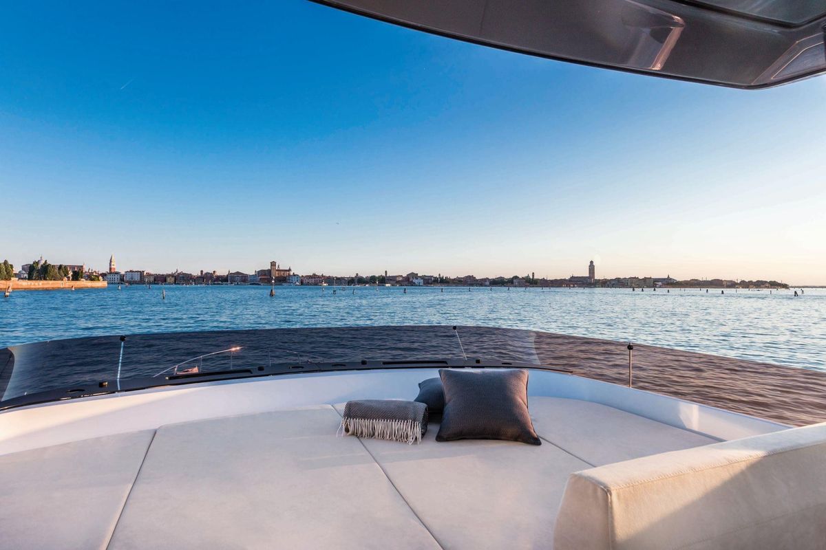 2024 Ferretti Yachts 66 