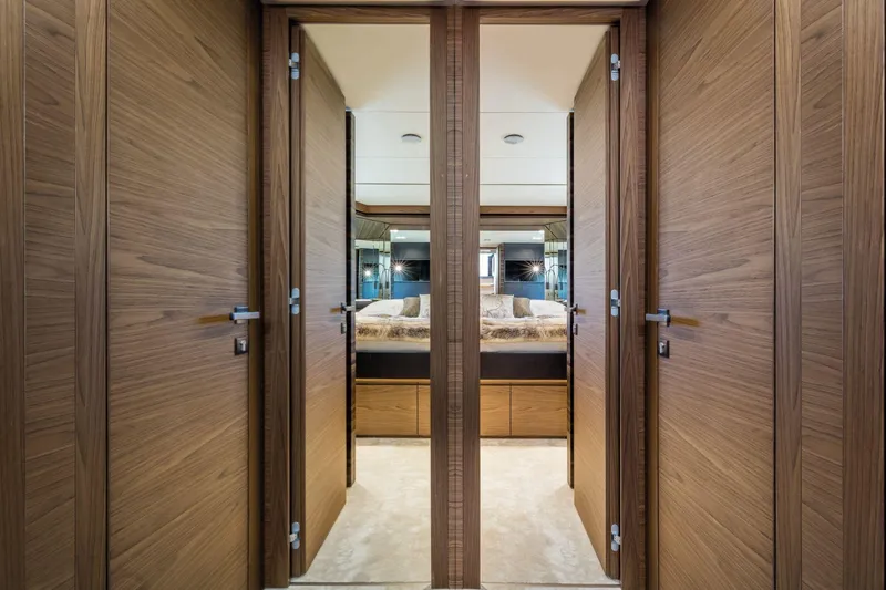  Yacht Photos Pics Manufacturer Provided Image: Manufacturer Provided Image