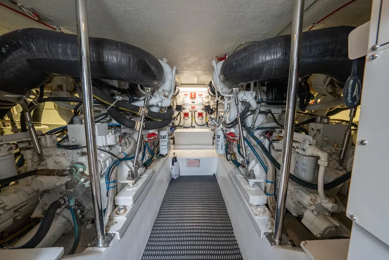 Fortitude Yacht Photos Pics 