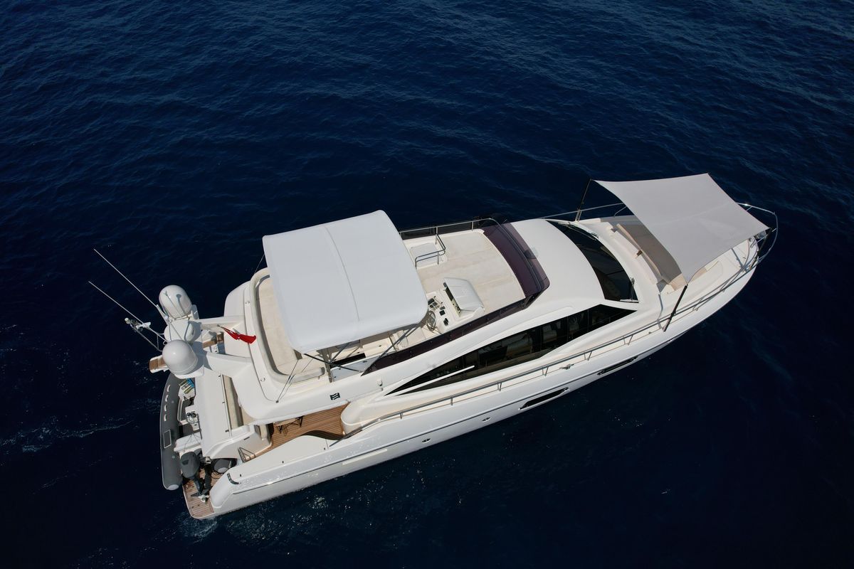 2013 Ferretti Yachts 60 