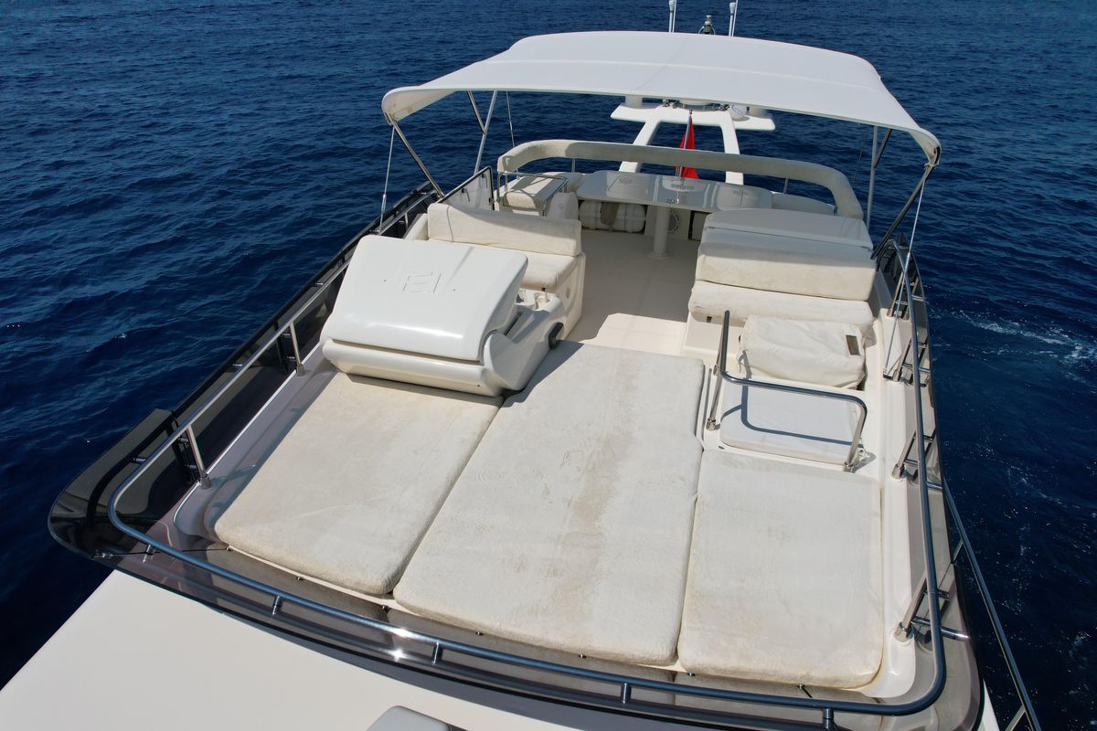 2013 Ferretti Yachts 60 