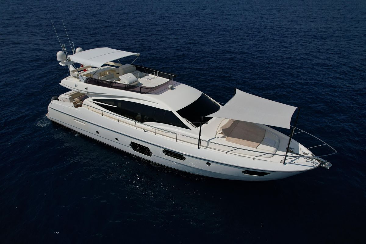 2013 Ferretti Yachts 60 