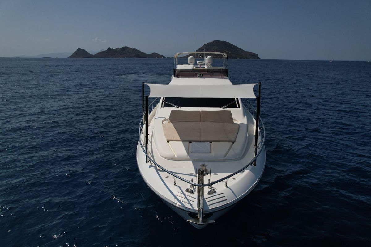 2013 Ferretti Yachts 60 