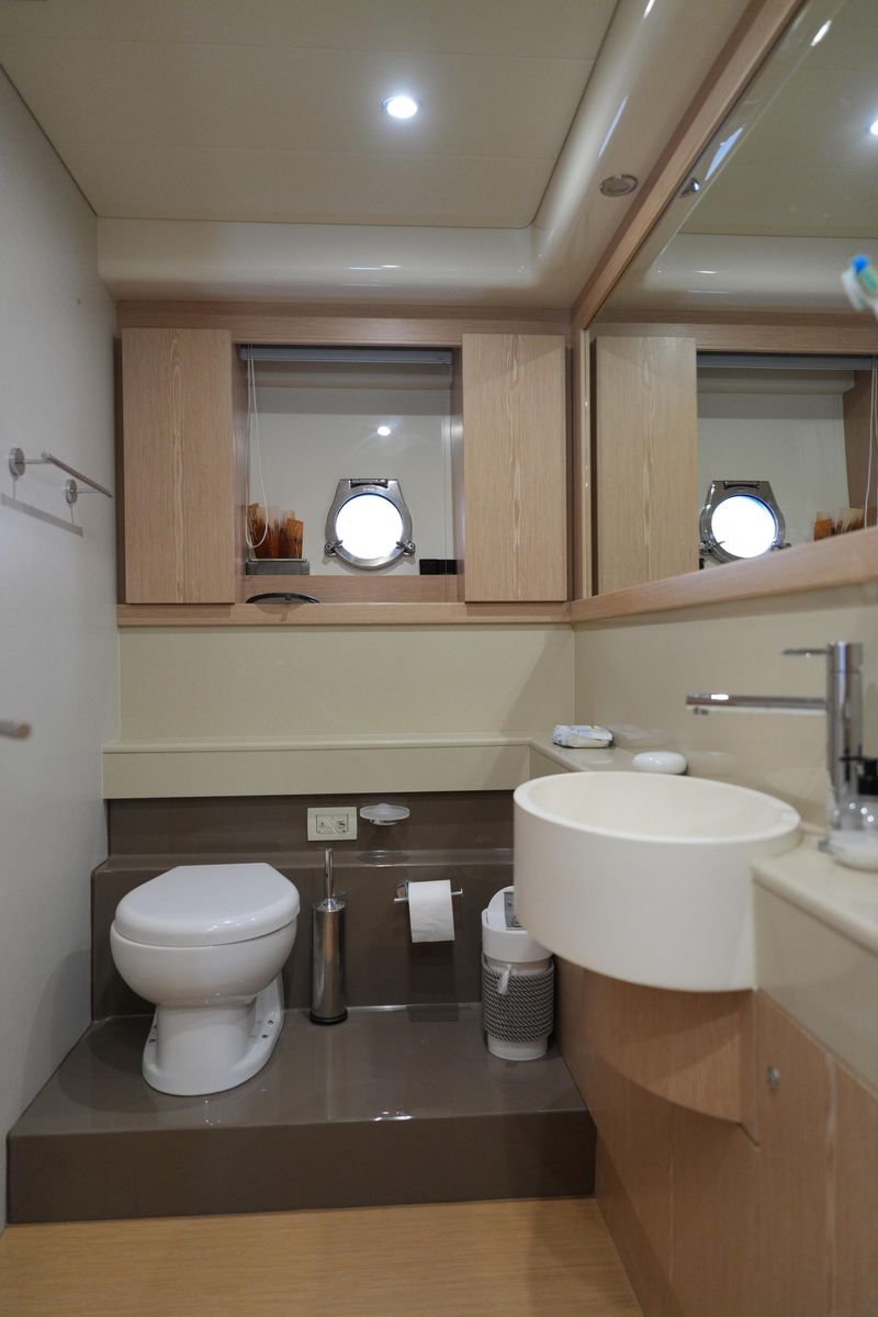 2013 Ferretti Yachts 60 