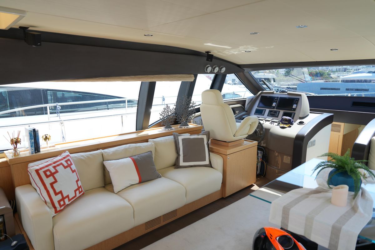 2013 Ferretti Yachts 60 