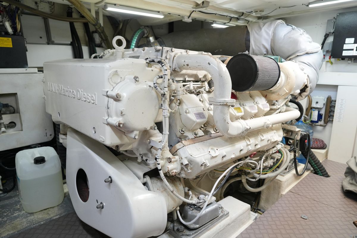 2013 Ferretti Yachts 60 