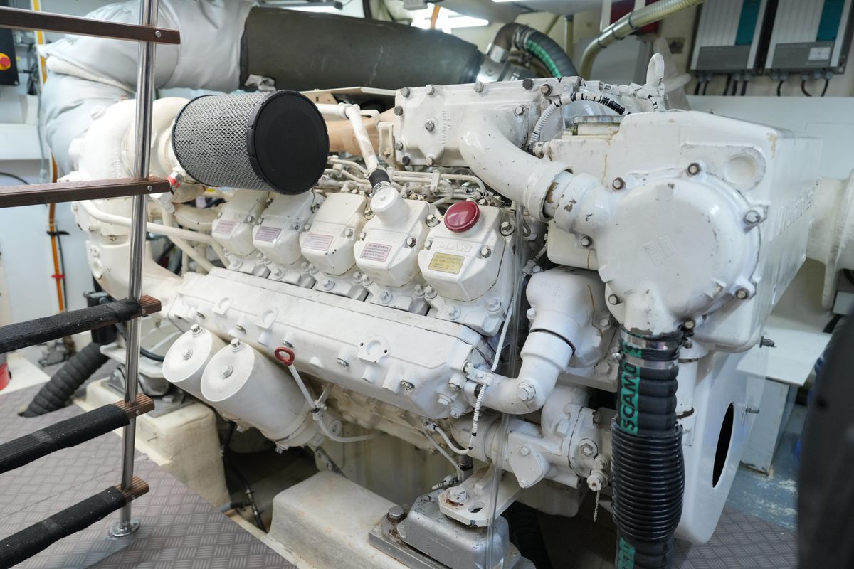 2013 Ferretti Yachts 60 