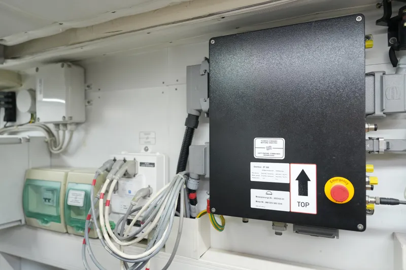  Yacht Photos Pics Ferretti 620