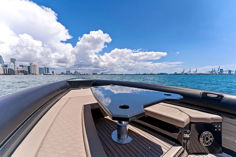  Yacht Photos Pics Bow