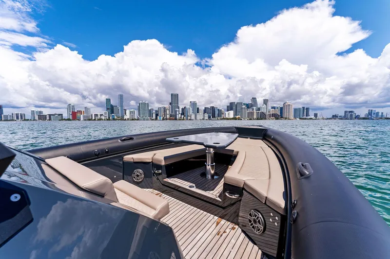  Yacht Photos Pics Bow