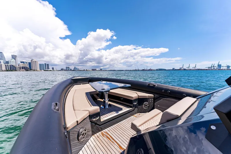  Yacht Photos Pics Bow