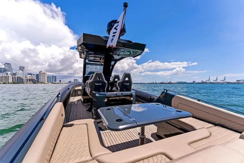  Yacht Photos Pics Stern