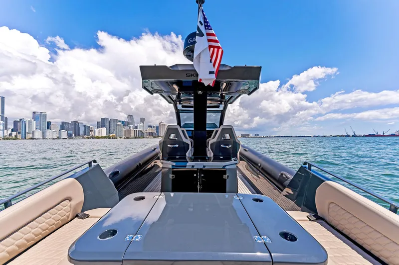  Yacht Photos Pics Stern