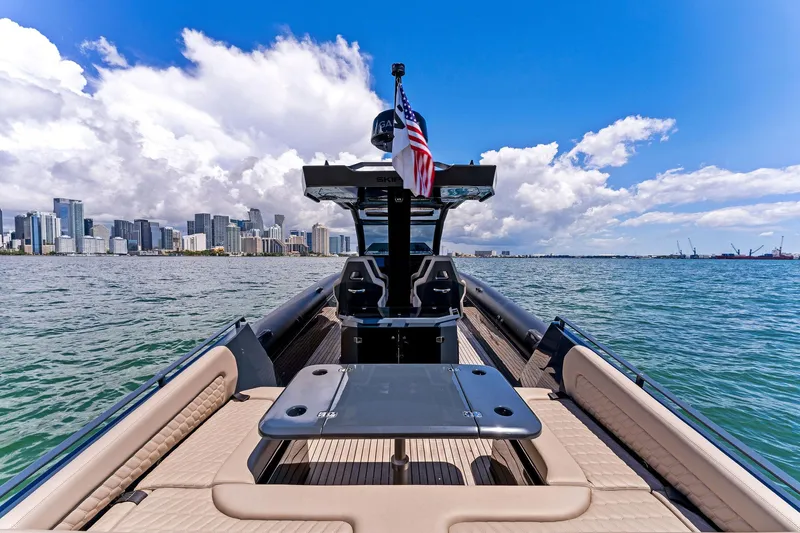  Yacht Photos Pics Stern