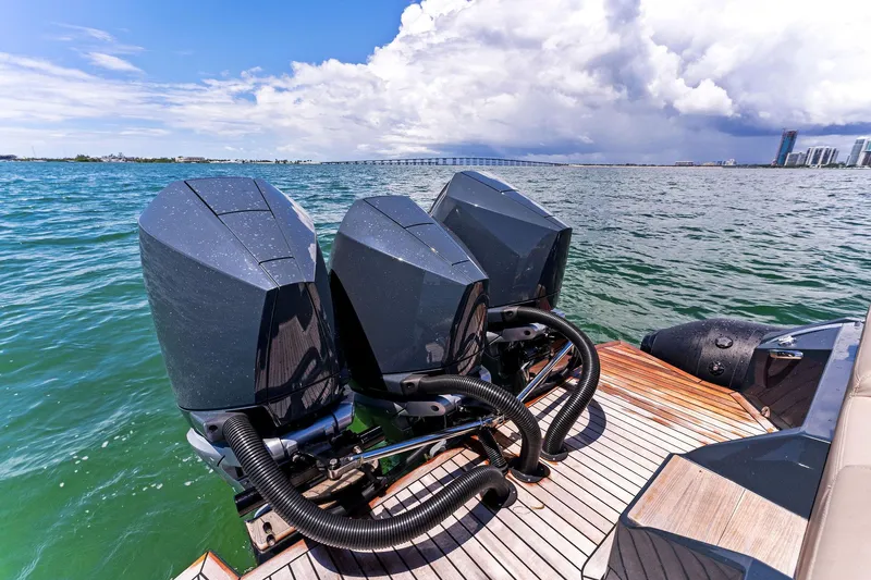  Yacht Photos Pics Engines