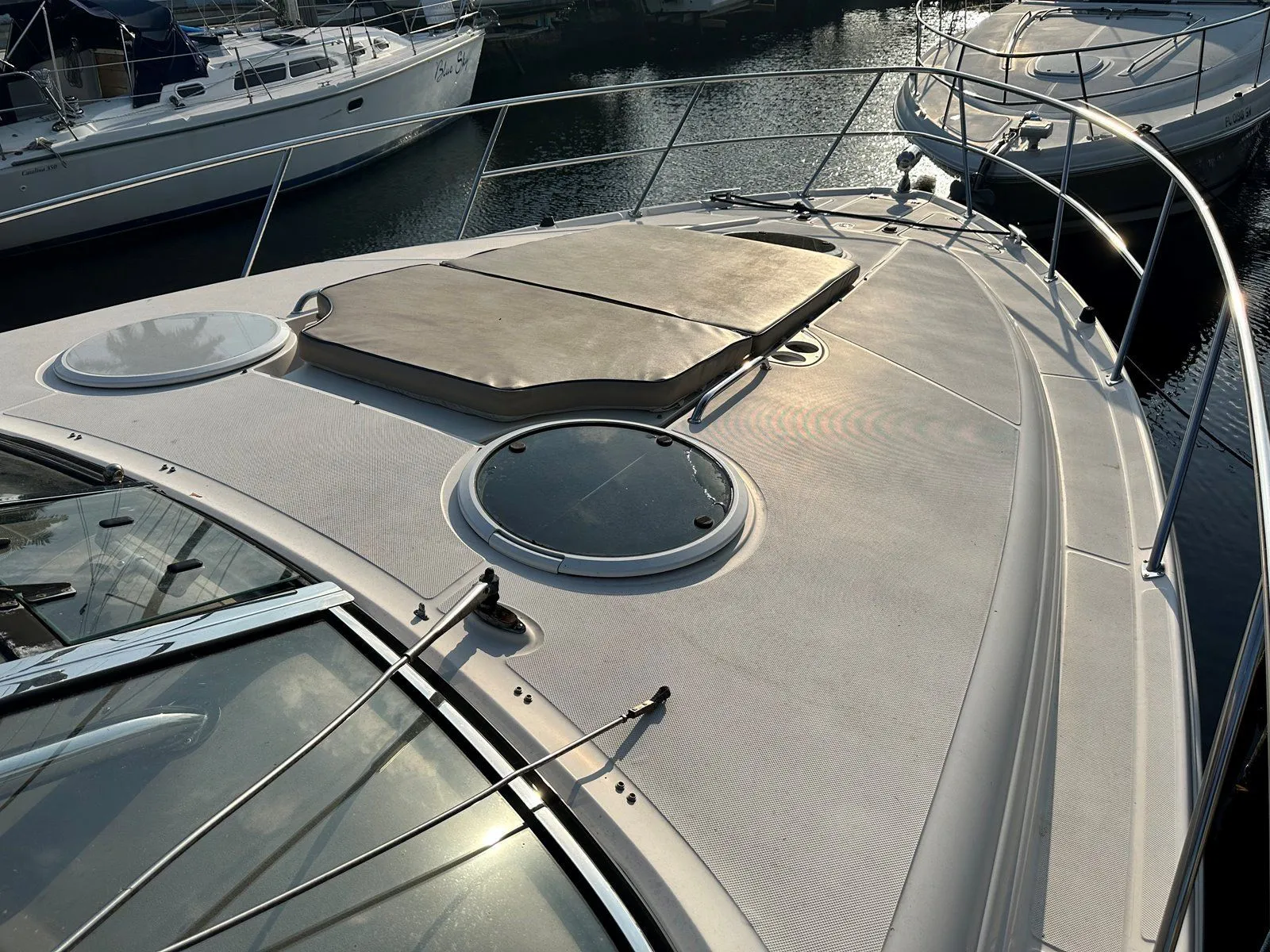 2005 REGAL 3860 COMMODORE - Image 3